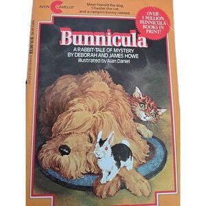 Bunnicula Rabbit Tale of Mystery Meet Harold The Dog Chester The Cat & A Bunny